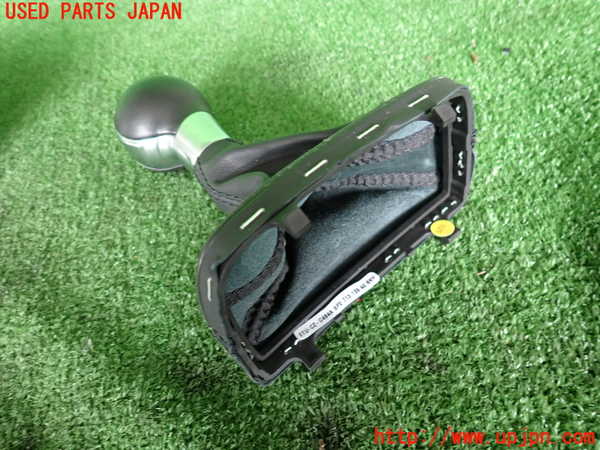 2UPJ-39847570]アウディ・A3 スポーツバック(8PCAX)シフトノブ 中古_m0004.jpg