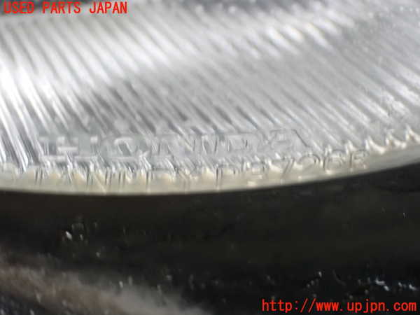 2UPJ-39861180]ストリーム(RN8)右フォグ 中古_m0002.jpg