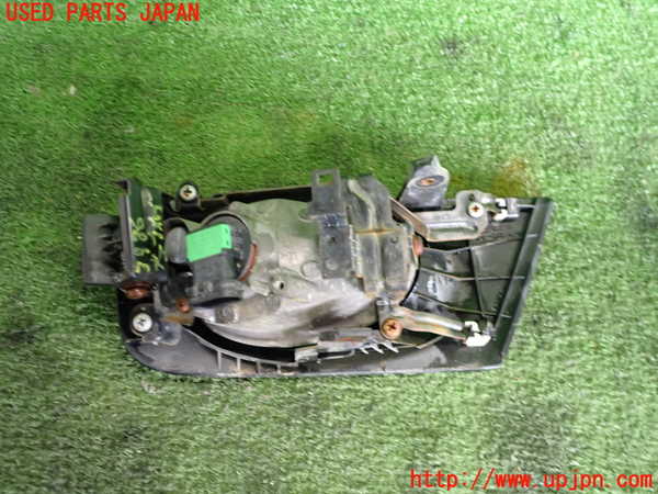 2UPJ-39861182]ストリーム(RN8)左フォグ 中古_m0002.jpg