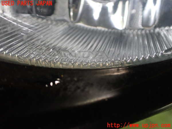 2UPJ-39861182]ストリーム(RN8)左フォグ 中古_m0003.jpg