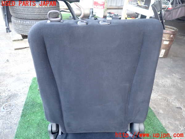 2UPJ-39867235]ストリーム(RN8)右3列目シート 中古_m0002.jpg