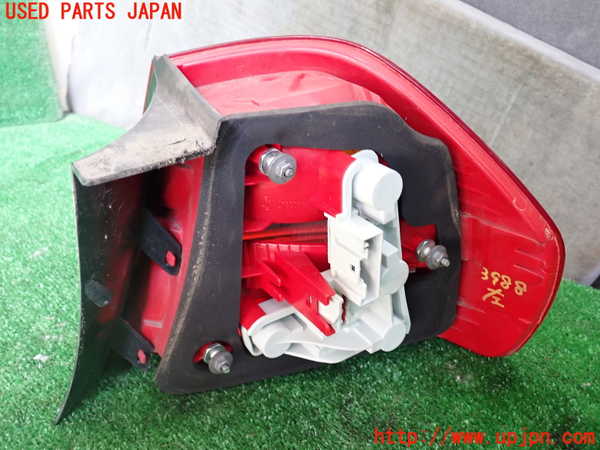 1UPJ-39881536]BMW 320i(VA20 E90)左テールランプ 中古_m0002.jpg