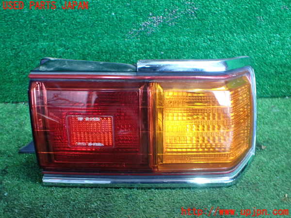 2UPJ-39911530]センチュリー(GZG50)右テールランプ 中古_m0001.jpg