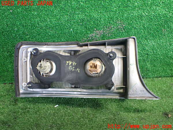2UPJ-39911530]センチュリー(GZG50)右テールランプ 中古_m0003.jpg