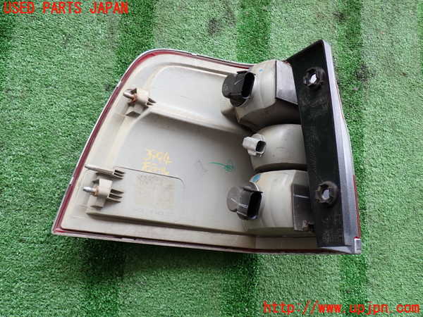 2UPJ-39941530]リンカーン・ナビゲーター(不明)右テールランプ 中古_m0003.jpg