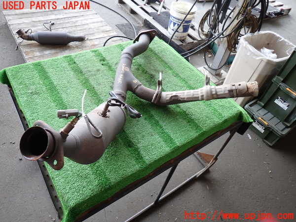 2UPJ-39942661]リンカーン・ナビゲーター(不明)触媒1 (ジャンク品) 中古_m0001.jpg