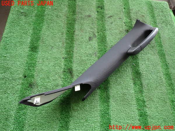 2UPJ-39947655]リンカーン・ナビゲーター(不明)右フロントピラートリム 中古_m0001.jpg