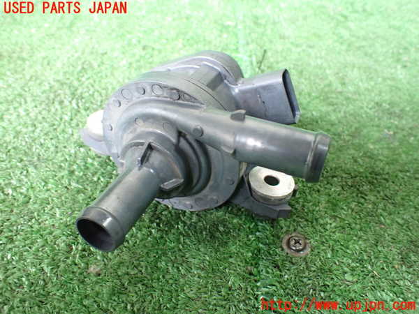 5UPJ-39952110]カローラ ツーリング ハイブリッド(ZWE211W)ウォーターポンプ 中古_m0002.jpg