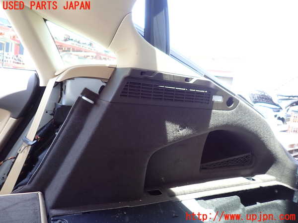 1UPJ-39967675]アウディ・A7 スポーツバック(4GCGWC)右リアピラートリム 中古_m0001.jpg