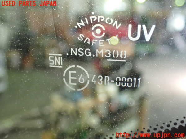 1UPJ-39971200]セレナ(GNC27)右フロント三角窓ガラス 中古 NSG M3O8 43R-00011_m0002.jpg