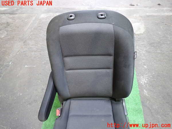 1UPJ-39977065]セレナ(GNC27)助手席シート 中古_m0002.jpg