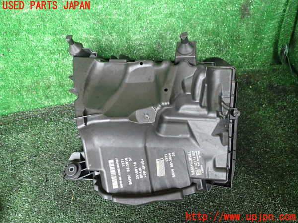 1UPJ-39982560]BMW X1(HT20)(F48系)エアクリーナーボックス 中古_m0002.jpg