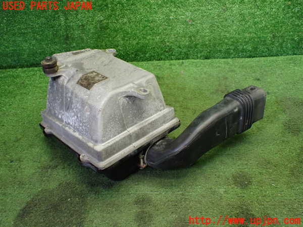 5UPJ-40002560]フィガロ(FK10)エアクリーナーボックス 中古_m0003.jpg