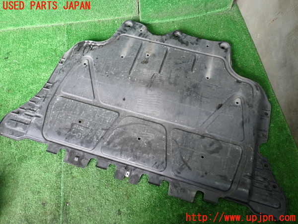 1UPJ-40012170]アウディ・A3 セダン(8VCXSL)エンジンアンダーカバー 中古_m0002.jpg