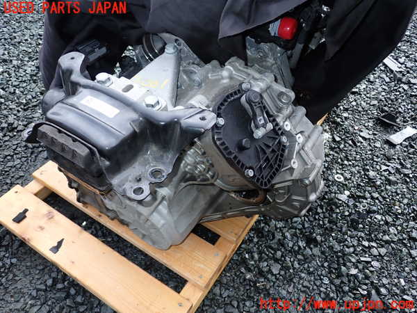 1UPJ-40013010]アウディ・A3 セダン(8VCXSL)ミッション AT CXS 中古_m0001.jpg
