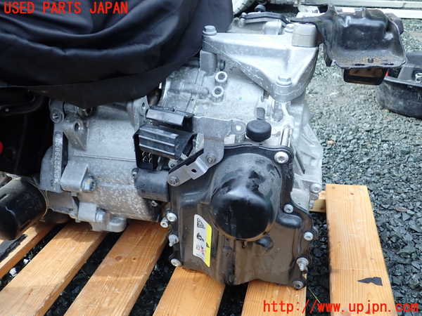1UPJ-40013010]アウディ・A3 セダン(8VCXSL)ミッション AT CXS 中古_m0002.jpg