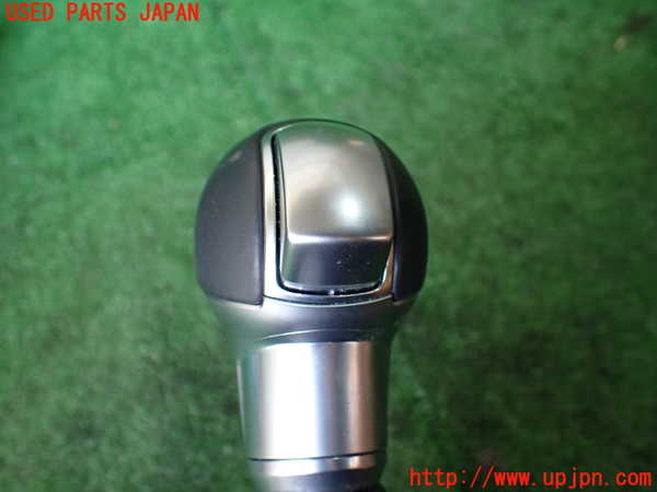 1UPJ-40017570]アウディ・A3 セダン(8VCXSL)シフトノブ 中古_m0004.jpg