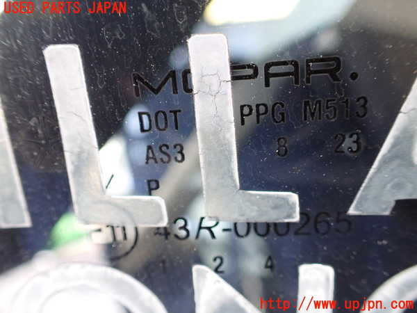 1UPJ-40021380]ジープ・ラングラー アンリミテッド(JK38L)右クォーターガラス 中古 MOPAR M513 43R-000265_m0003.jpg