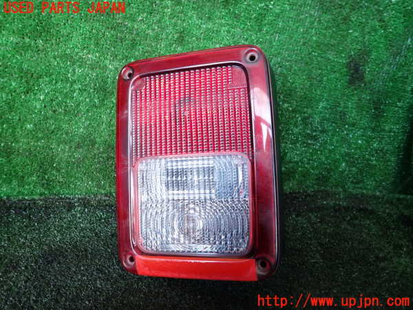 1UPJ-40021530]ジープ・ラングラー アンリミテッド(JK38L)右テールランプ 中古_m0001.jpg