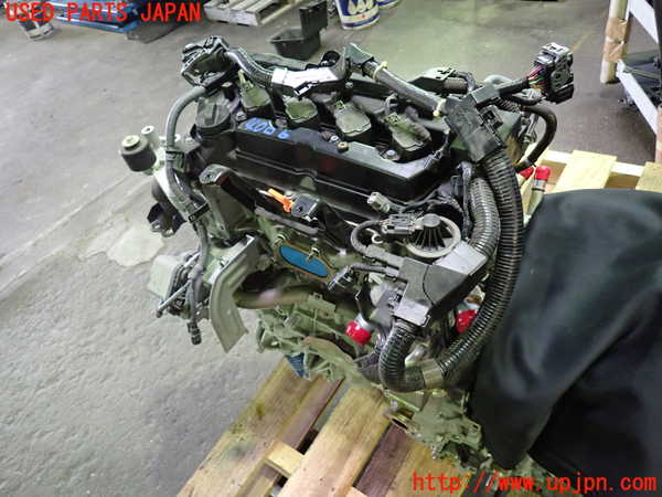 1UPJ-40062010]ステップワゴン スパーダ ハイブリッド(RP5)エンジン LFA 中古_m0002.jpg