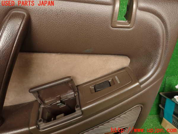 2UPJ-40081324]クラウン 4ドア ハードトップ(LS130)左後ドア内張り 中古_m0004.jpg