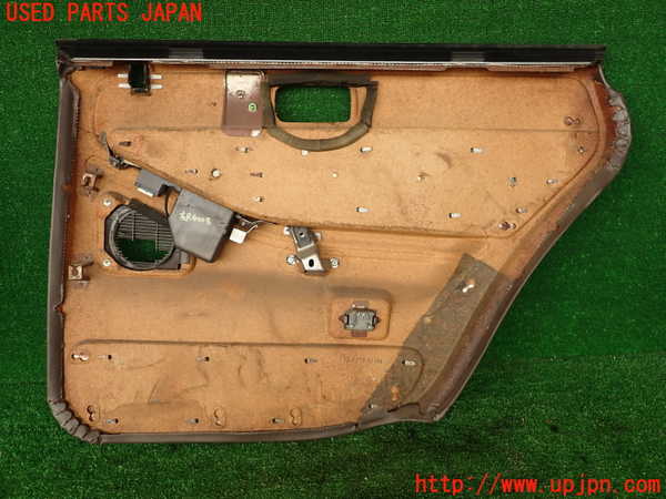 2UPJ-40081324]クラウン 4ドア ハードトップ(LS130)左後ドア内張り 中古_m0005.jpg