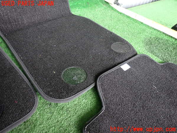 2UPJ-40097800]BMW 320d(8C20)(F30)フロアマット 中古_m0003.jpg