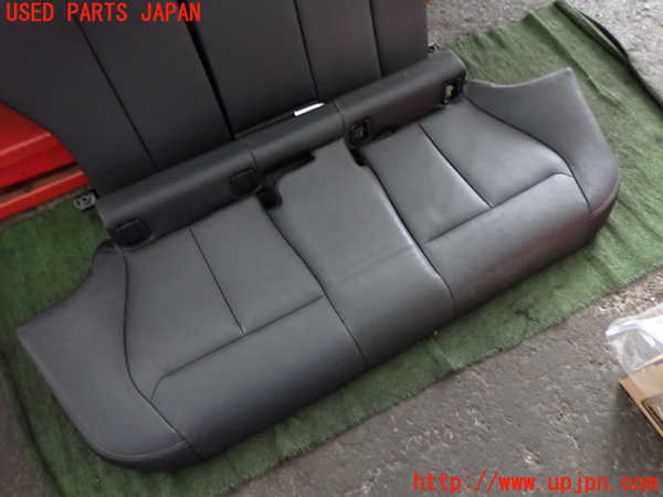 2UPJ-40097385]BMW 320d(8C20)(F30)リアシート 中古_m0003.jpg