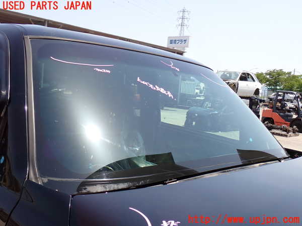 2UPJ-40101195]シボレー・サバーバン(不明)フロントガラス 中古(M10)_m0002.jpg