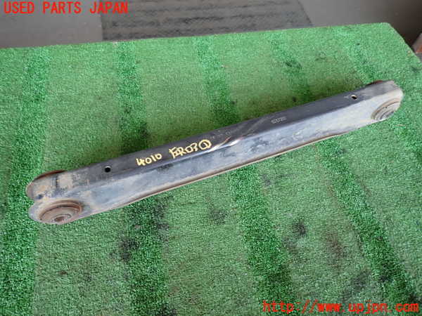 2UPJ-40105226]シボレー・サバーバン(不明)左リアロアアーム1 中古_m0001.jpg