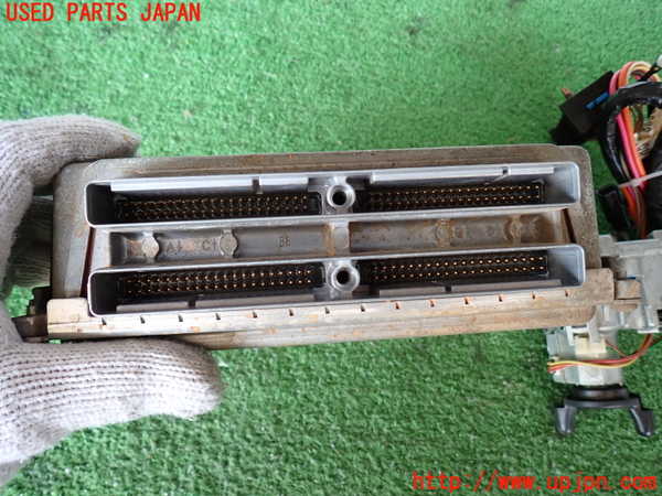 2UPJ-40106110]シボレー・サバーバン(不明)エンジンコンピューター 中古_m0003.jpg