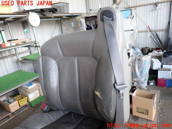 2UPJ-40107035]シボレー・サバーバン(不明)運転席シート 中古_m0003.jpg