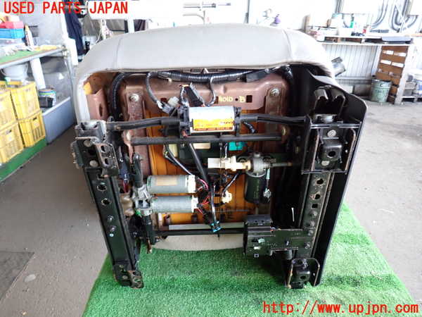2UPJ-40107035]シボレー・サバーバン(不明)運転席シート 中古_m0005.jpg