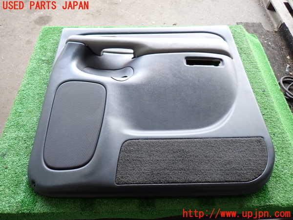 2UPJ-40101294]シボレー・サバーバン(不明)右後ドア内張り 中古_m0001.jpg