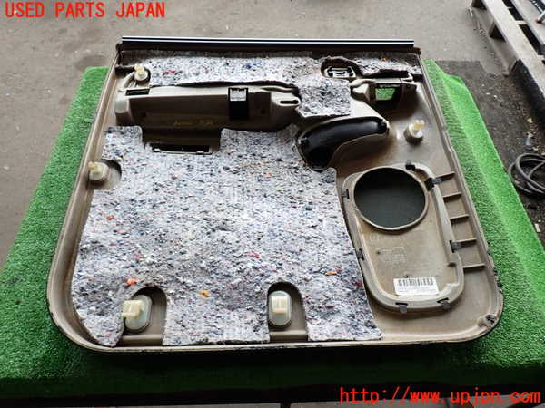 2UPJ-40101294]シボレー・サバーバン(不明)右後ドア内張り 中古_m0005.jpg