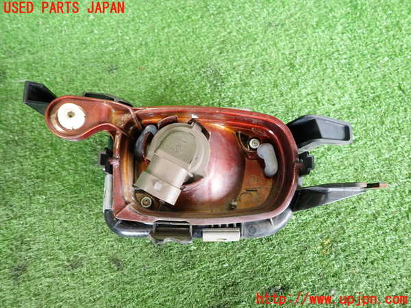 2UPJ-40131180]ベンツ C180 コンプレッサー(203046)(W203系)右フォグ 中古_m0003.jpg