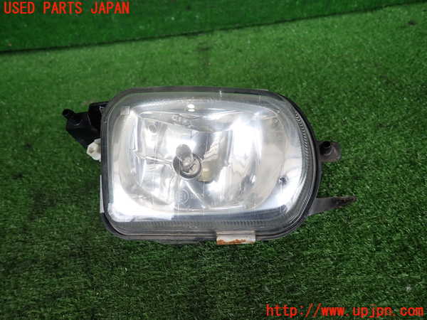 2UPJ-40131182]ベンツ C180 コンプレッサー(203046)(W203系)左フォグ 中古_m0001.jpg