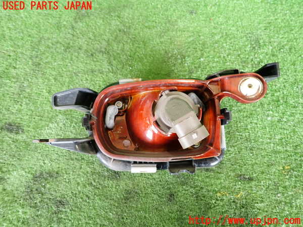 2UPJ-40131182]ベンツ C180 コンプレッサー(203046)(W203系)左フォグ 中古_m0003.jpg