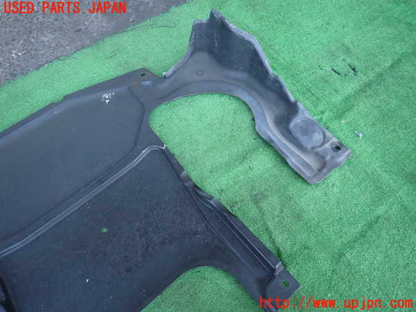 2UPJ-40132170]ベンツ C180 コンプレッサー(203046)(W203系)エンジンアンダーカバー 中古_m0002.jpg