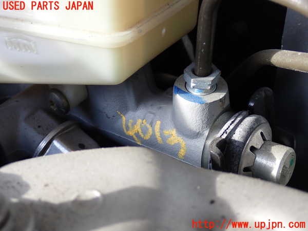 2UPJ-40134050]ベンツ C180 コンプレッサー(203046)(W203系)ブレーキマスターシリンダー 中古_m0002.jpg