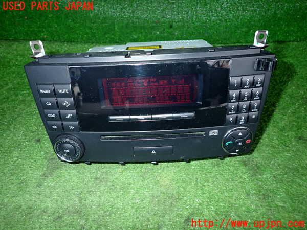 2UPJ-40136480]ベンツ C180 コンプレッサー(203046)(W203系)CDプレーヤー 中古_m0001.jpg