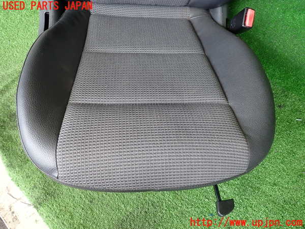 2UPJ-40137035]ベンツ C180 コンプレッサー(203046)(W203系)運転席シート 中古_m0002.jpg