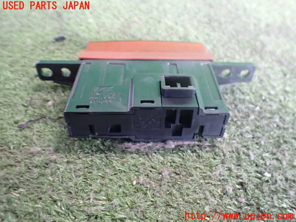 2UPJ-40146290]オデッセイ(RB1)ハザードスイッチ 中古_m0002.jpg