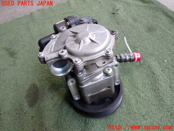 2UPJ-40164250]BMW 318ti(AU20)パワステポンプ 中古 (E46)_m0002.jpg