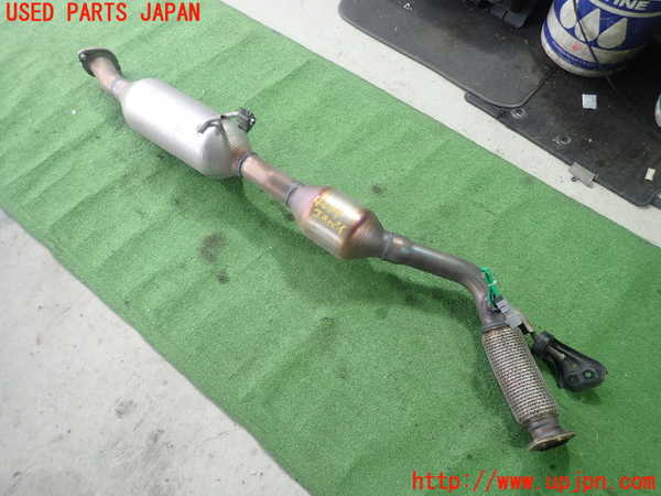 1UPJ-40192631]レクサス・ES300h(AXZH10)フロントパイプ1 中古_m0001.jpg