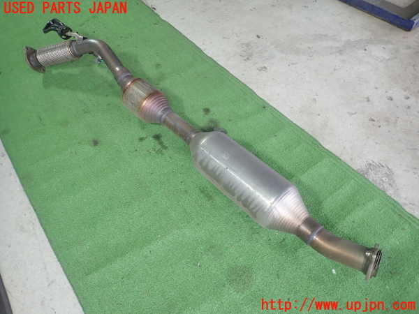 1UPJ-40192631]レクサス・ES300h(AXZH10)フロントパイプ1 中古_m0002.jpg