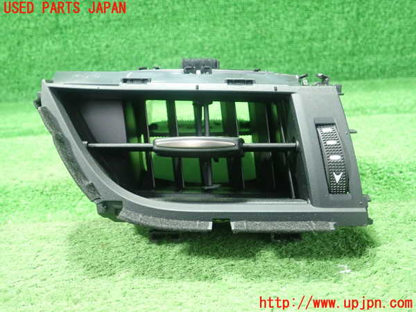 5UPJ-40197526]レクサス・ES300h(AXZH10)エアコン吹き出し口1 (右) 中古_m0001.jpg
