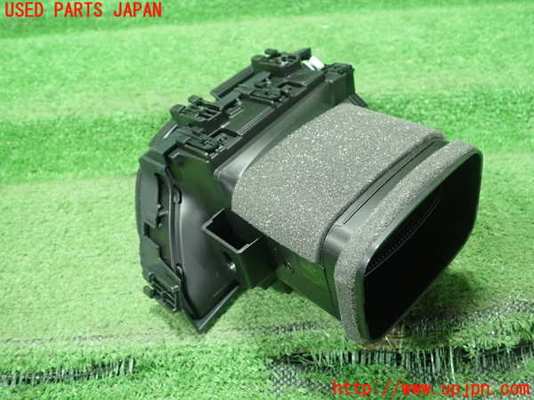5UPJ-40197526]レクサス・ES300h(AXZH10)エアコン吹き出し口1 (右) 中古_m0003.jpg