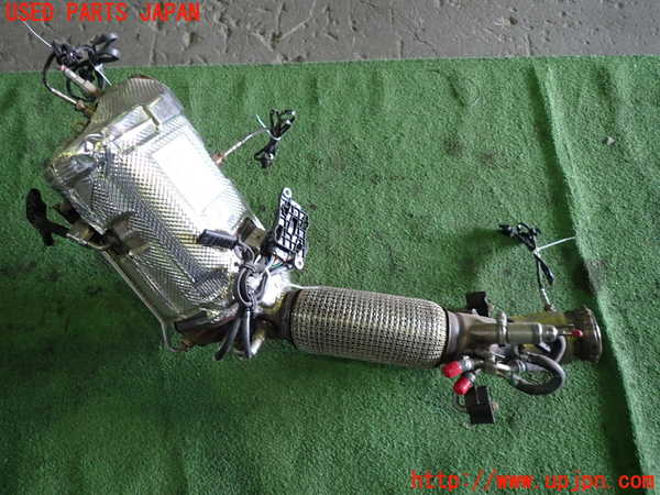 1UPJ-40202661]BMW X1(AD20 F48)触媒1 中古_m0001.jpg