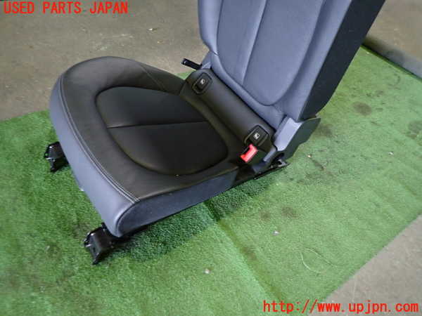 1UPJ-40207405]BMW X1(AD20 F48)右リアシート 中古_m0003.jpg